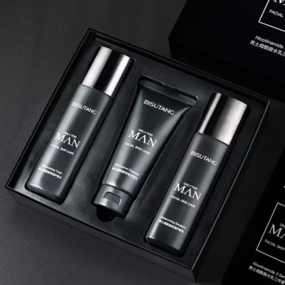 Top Men’s Facial Care Set: Facial Cleanser, Toner and Lotion
