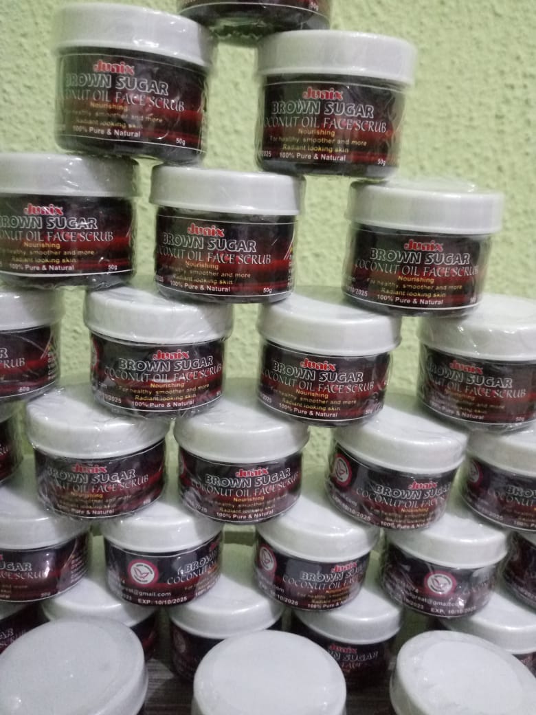Brown Sugar Face Scrub with Coconut Oil (50g) - Image 2