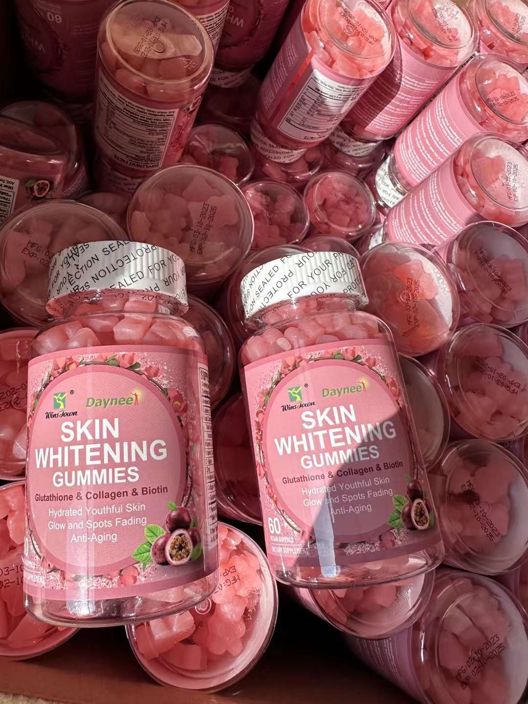 Skin Whitening Gummies with Glutathione and Collagen - Image 13