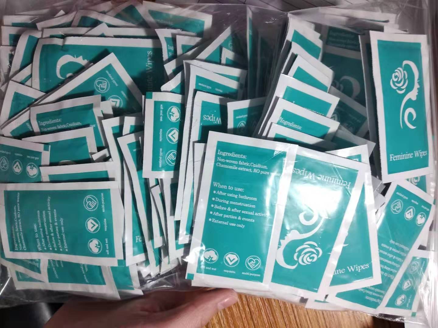 Feminine Wipes (1wipe/pack) | Vaginal Wet Wipes - Image 9