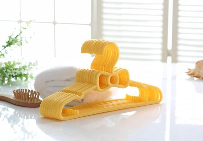 Bow-Knot Plastic Hanger for Babies and Kids Clothes (0-4 years, 10 pieces per pack) - Image 9