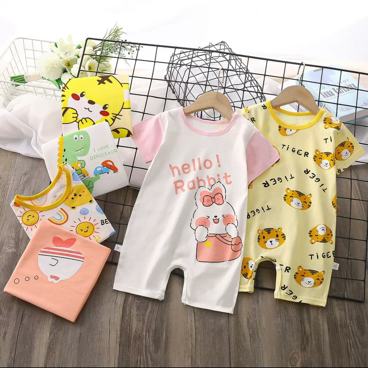 Adorable Short-Sleeved Baby Romper for Boys and Girls - Image 2